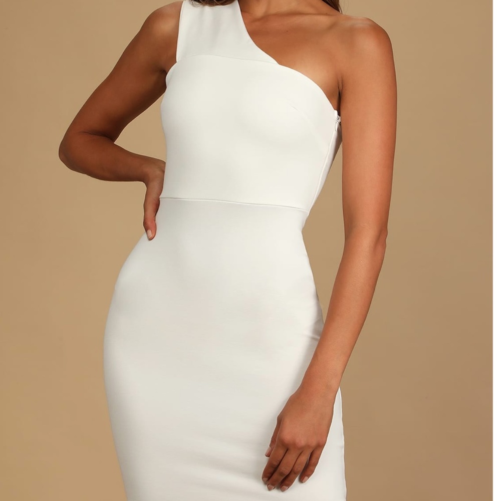 One shoulder dress